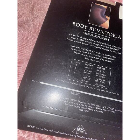 Victoria's Secret Body by Victoria Control Top Size B Fair 15 Denier Pantyhose - Picture 4 of 5